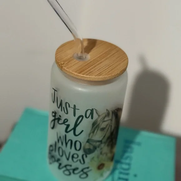 Frosted Glass Tumbler with Horse and sunflower designs glass straw bamboo lid - Picture 4 of 4
